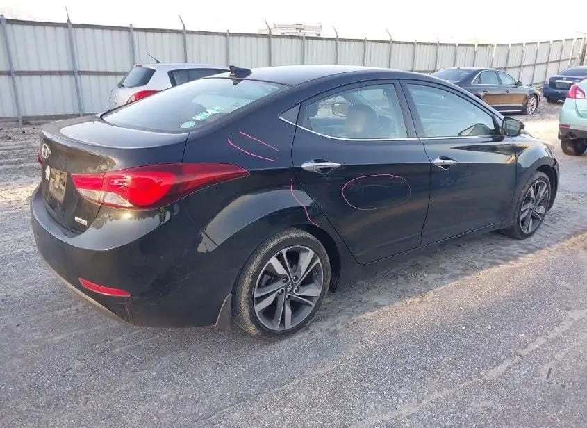 2015 Hyundai Elantra Limited VIN KMHDH4AE5FU261522 – photo 4