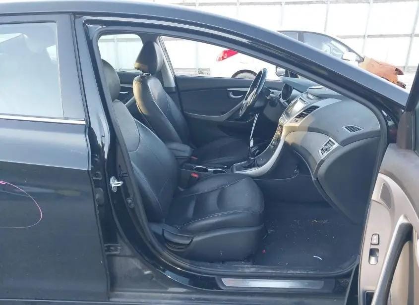 2015 Hyundai Elantra Limited VIN KMHDH4AE5FU261522 – photo 6