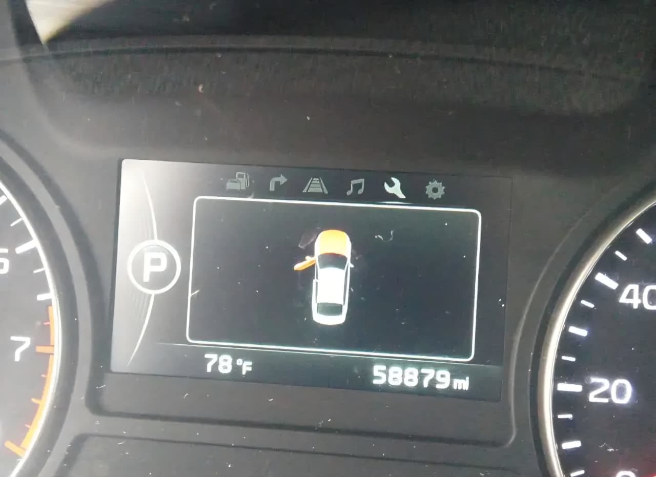 2017 Kia Optima VIN 5XXGV4L27GG059527 – photo 2